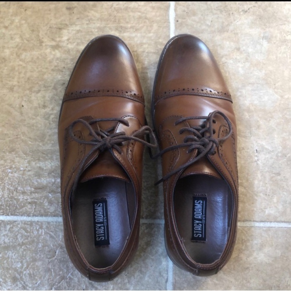 Stacy Adams Boy’s Dickinson Cap Toe Oxford Dress Shoes
Size 4